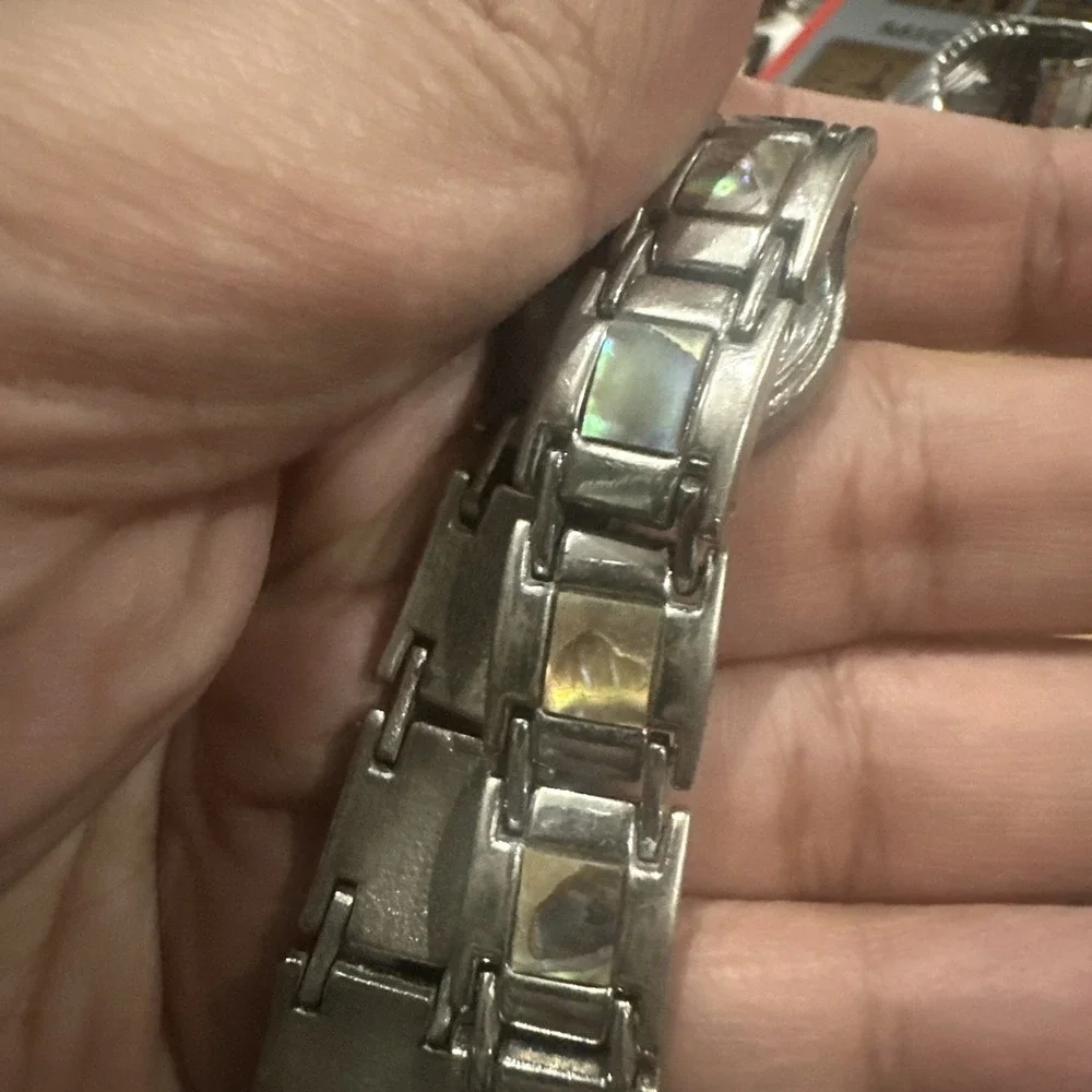 Working Vintage Wrangler Women's Watch Abstract Steel Dainty Band 24mm Fit 6.75